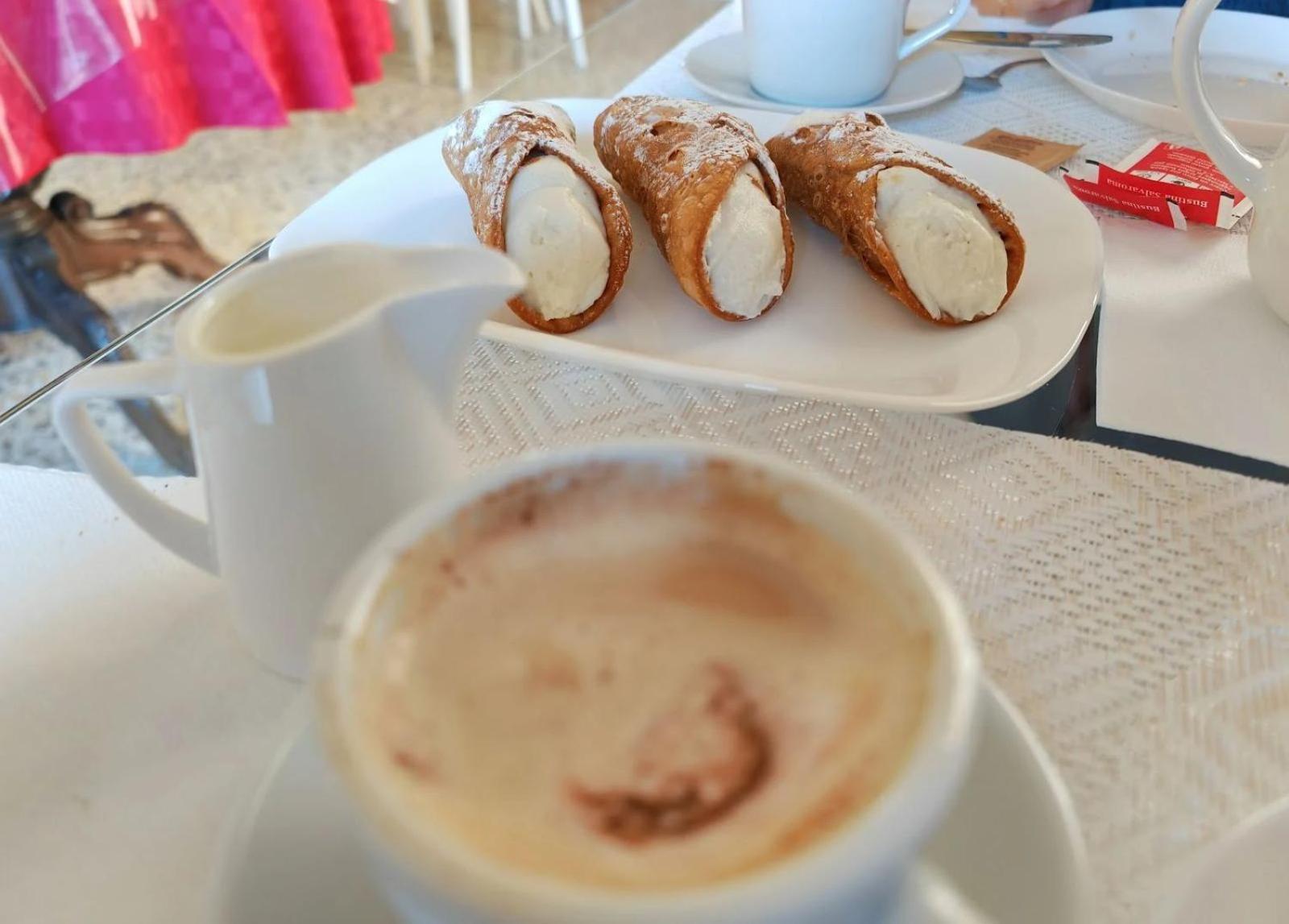 Bellini Inn Deluxe Catania-Fontanarossai nemzetközi repülőtér Kültér fotó