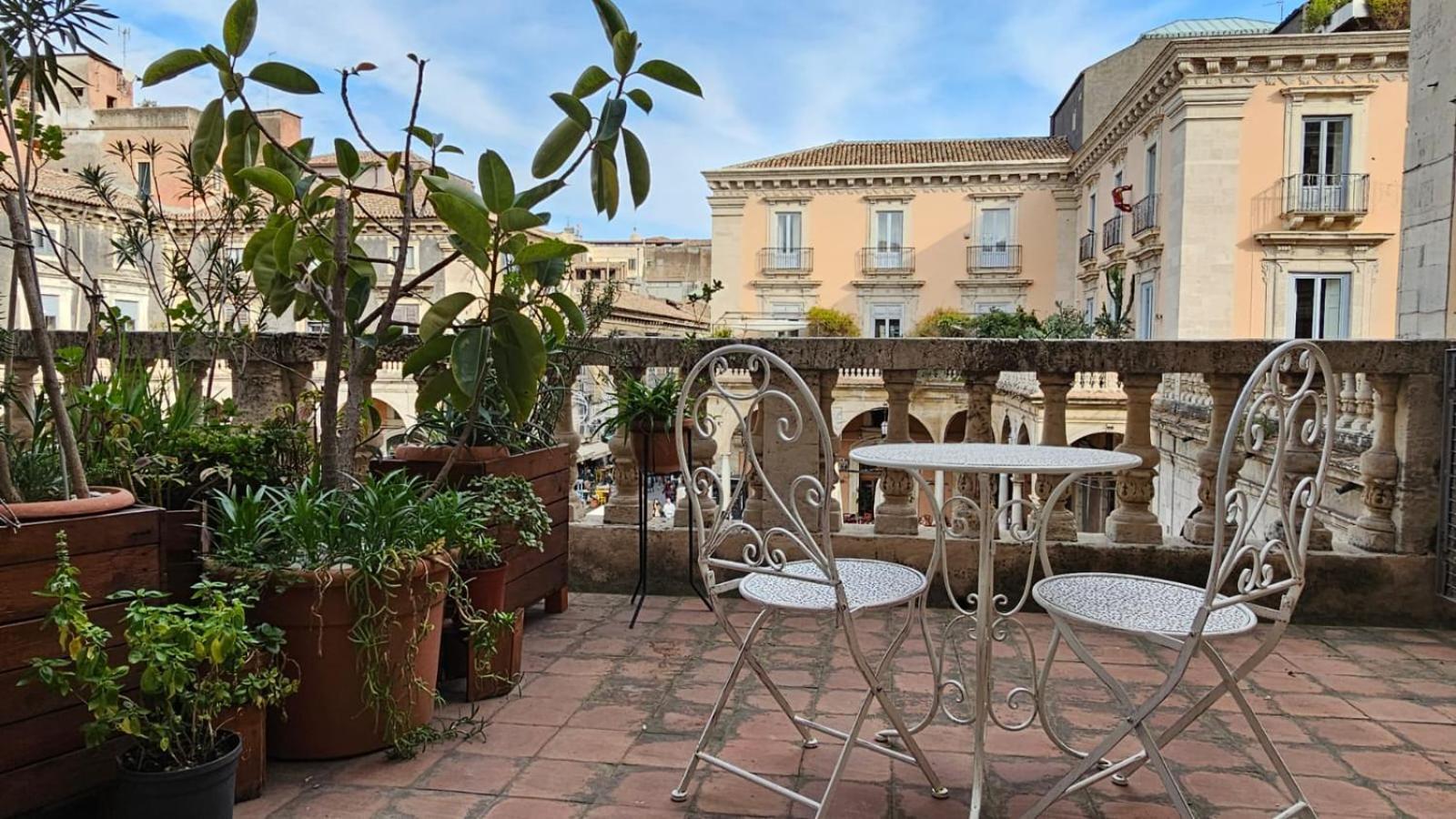 Bellini Inn Deluxe Catania-Fontanarossai nemzetközi repülőtér Szoba fotó